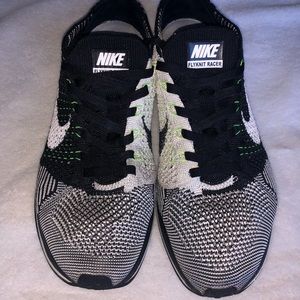 Nike Flyknit Racer